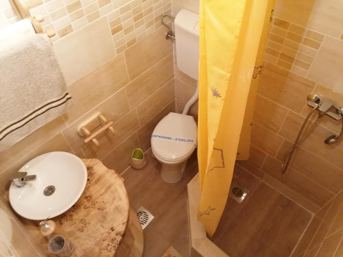 Apartmani Zuti Leptir Vrdnik Εξωτερικό φωτογραφία