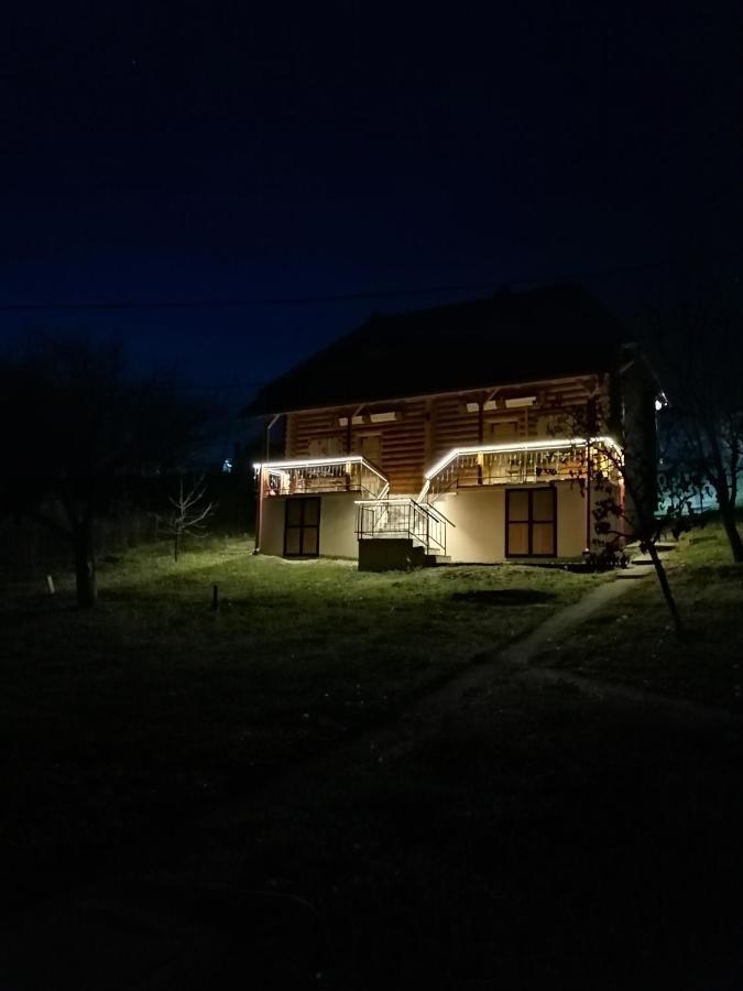 Apartmani Zuti Leptir Vrdnik Εξωτερικό φωτογραφία